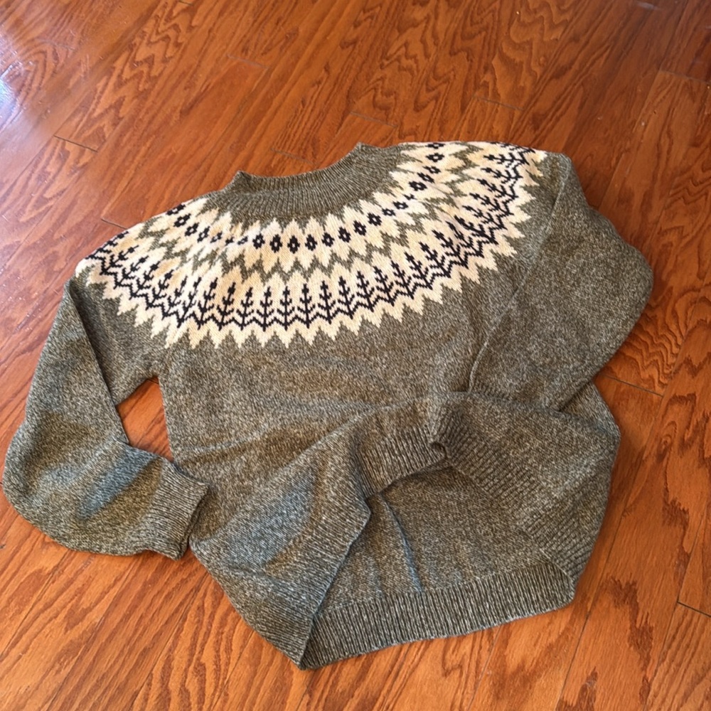 Nordic Pines Retro Fair Isle Sweatee
LAST ONE - Picture 14 of 15